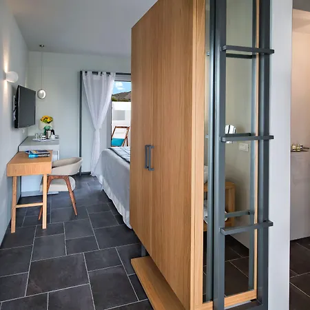 Ξενοδοχείο Meltemi Excelsior 4*